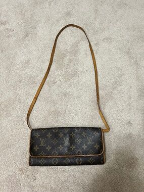 Vintage Louis Vuitton Monogram Pochette Twin GM Crossbody Bag Clutch - used